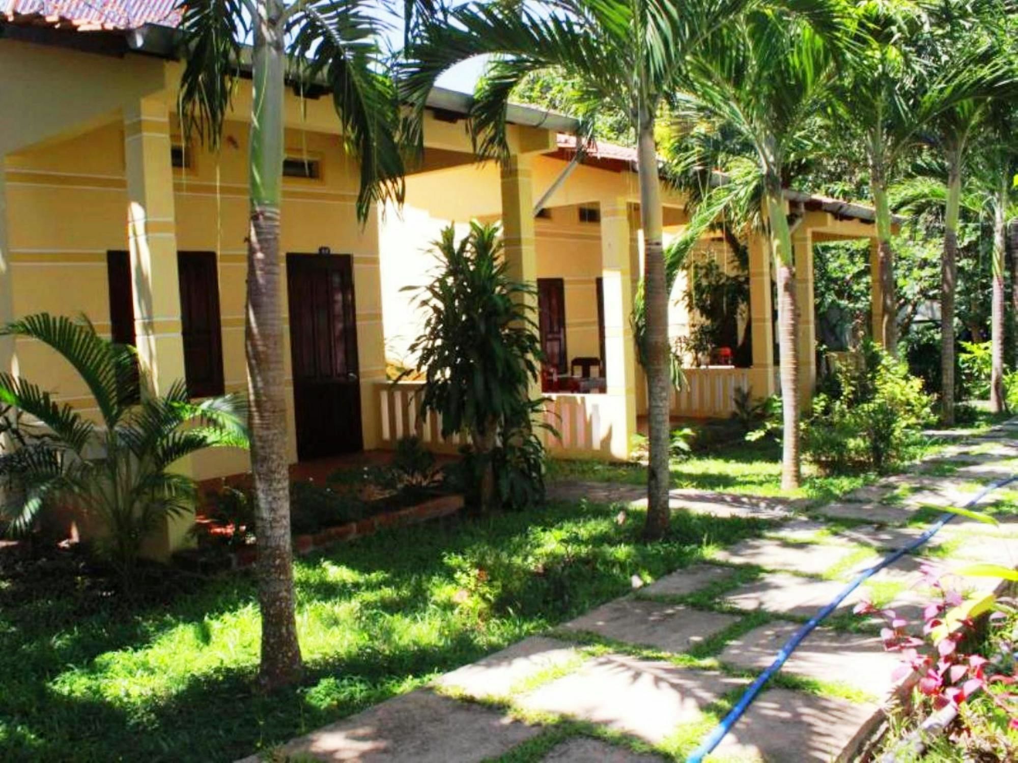 Kim Nhung Bungalow Дуонг-Донг Экстерьер фото